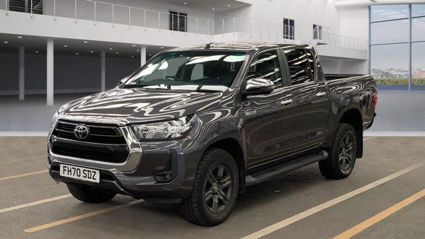 TOYOTA Hilux